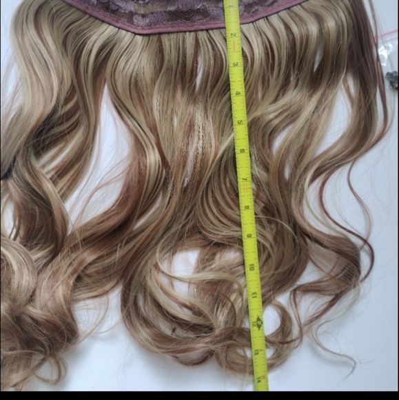 Hair Extensions - Picture 5 of 7